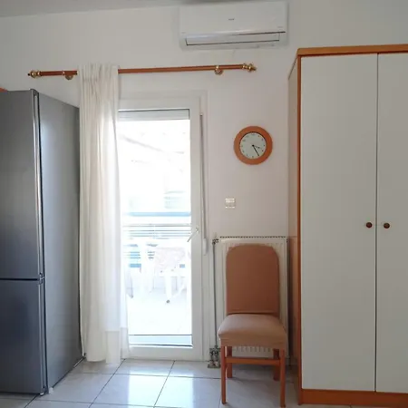 Vassilikos Apartment *